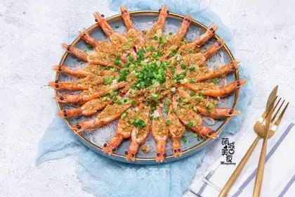 Garlic fan steamed shrimp