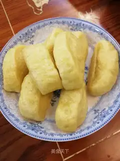 Mango milk bun