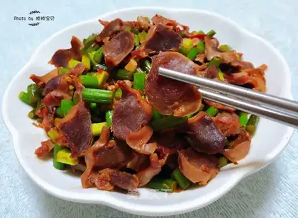 Garlic spicy chicken and chicken