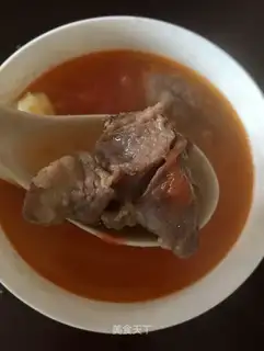 Potato tomato bone soup