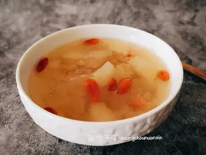 Pear silver ear soup