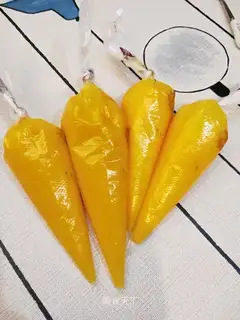 Homemade salad sauce