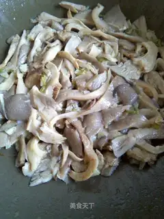 Skinny mushrooms
