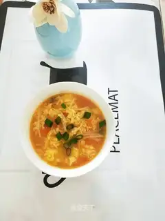 Tomato gin and egg soup