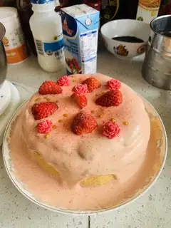 Strawberry cap cake