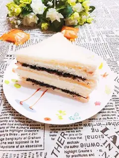 Purple cheese pie