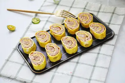Eggskin roll