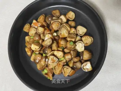 Pelican mushrooms