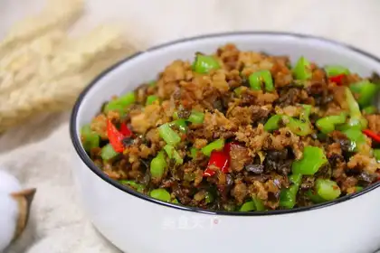 Yunnan's tradition is black and blue