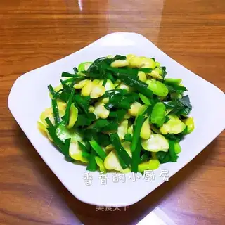 Scrambled bean petals