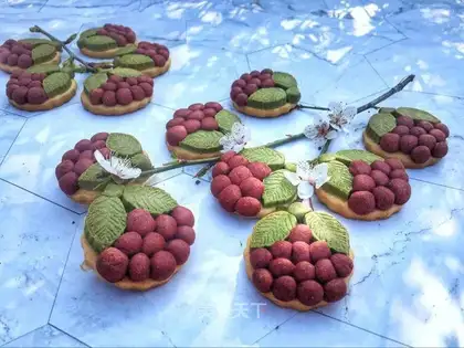 Simulation of 3D grape cookies
