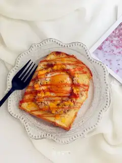 Tuna egg toast