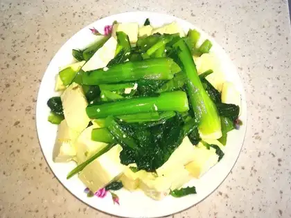 Tofu with cabbage