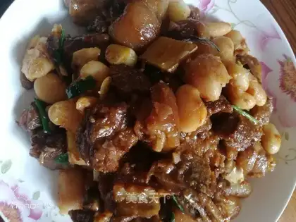 Pig hoof beans