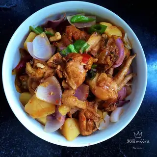 Chicken pieces
