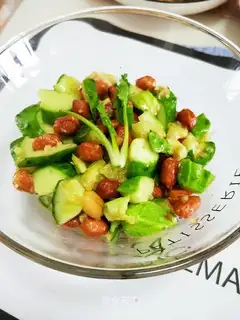 cucumber with peanut rice