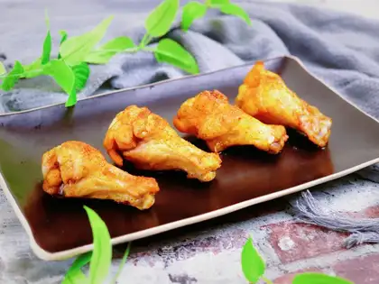 Roasted chicken wings