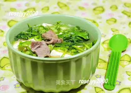 Beef spinach tofu soup