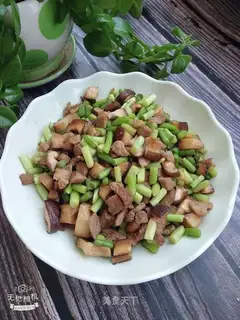 Meat clot mushrooms