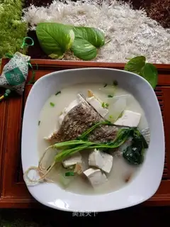 Fishtail tofu soup