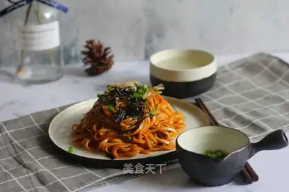 Onion noodles
