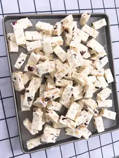 Cow Rolling Sugar