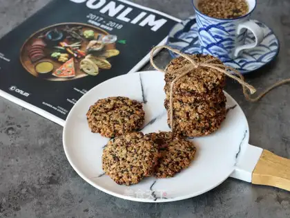 Red sugar oatmeal cookies