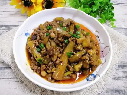 Meat and eggplant