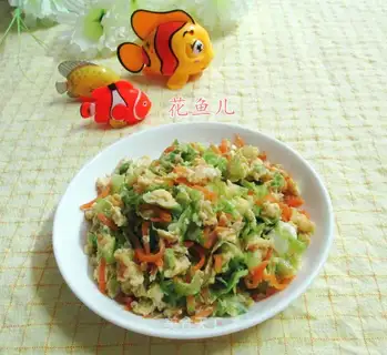 Carrot, cabbage, fried eggs