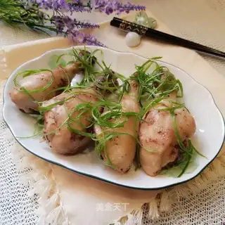Microwave salt chicken leg