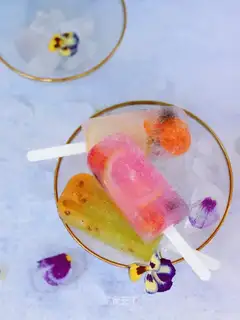 Fruit popsicles
