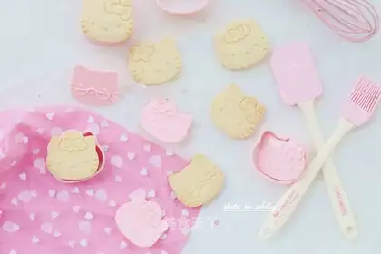 kitty cheese crackers