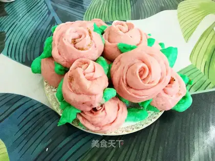 Rose rolls