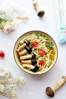 Spoon noodles