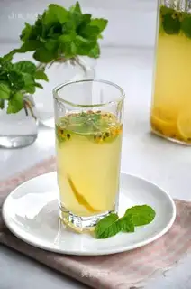 Bronco-mint lemon tea