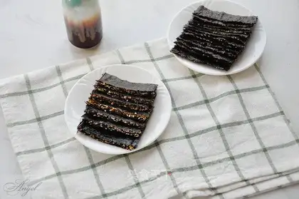 The honey sesame and the moss