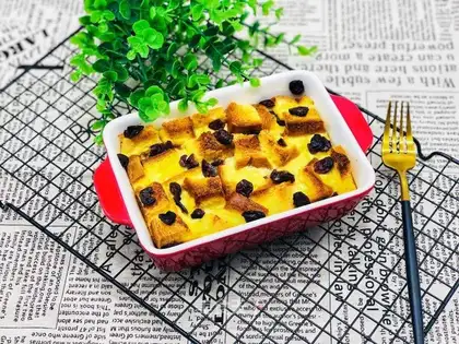 Cranberry toast pudding