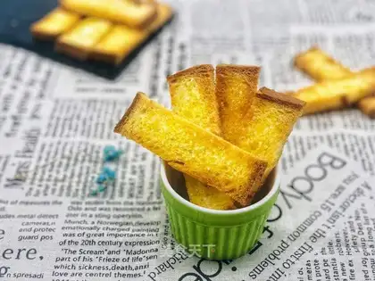Cracker toast