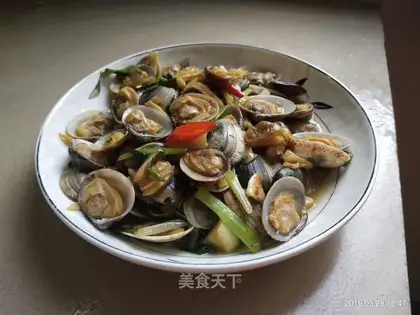 Spicy clams