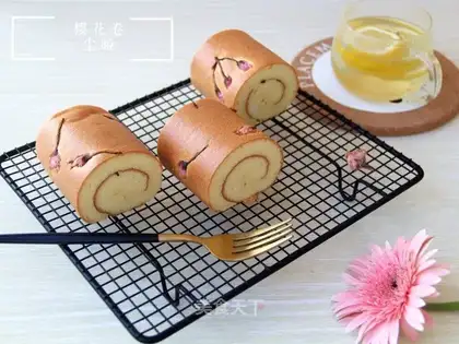 Cherry cake rolls