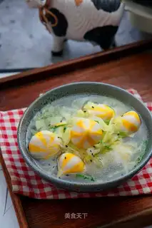 Fish seedball cabbage soup