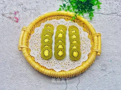 Monkey shape cookies
