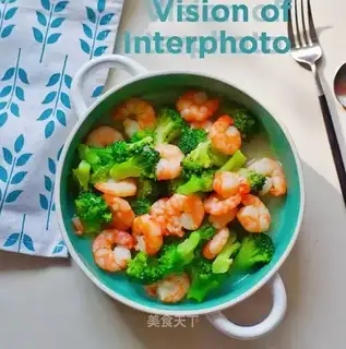 Shrimp fried broccoli