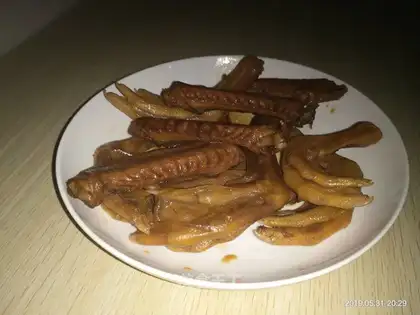 It's a duck-foot wing