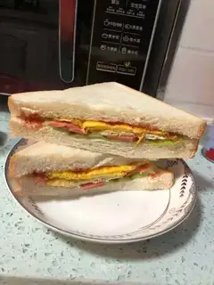 Egg ham sandwich
