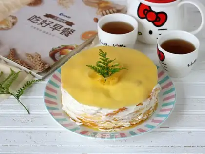 Six inches of mango cake