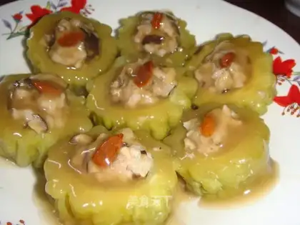 Hakka stuffed bitter gourd