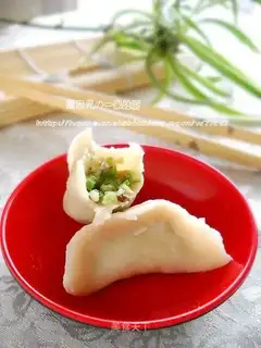 Snake bean and mushroom meat dumplings