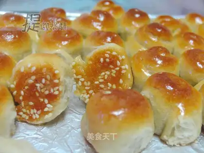 Banana honey buns
