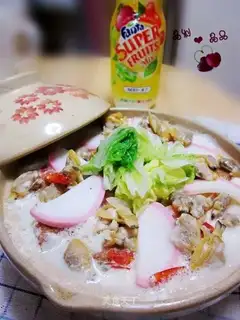 Soybean milk and seafood pot